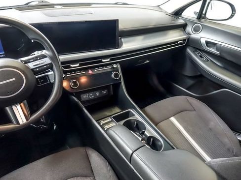 Used 2025 Hyundai Sonata SEL FWD image 17