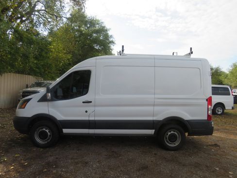 Used 2017 Ford Transit 250 130 Medium Roof image 16
