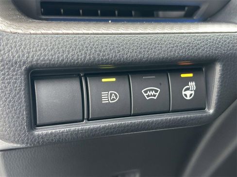 Used 2025 Toyota Prius Limited image 31