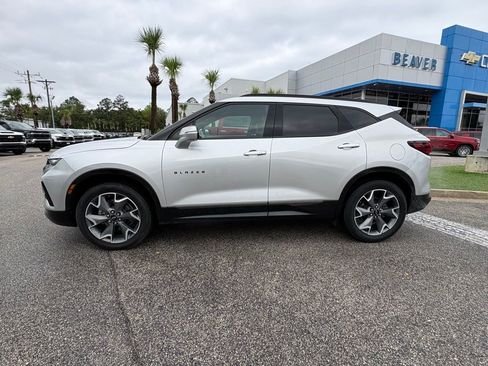 Used 2021 Chevrolet Blazer RS w/ Enhanced Convenience Package FWD image 3
