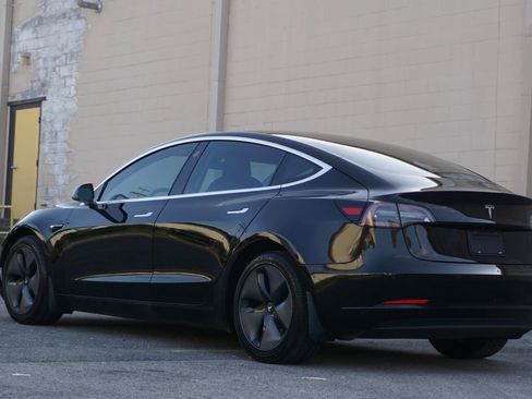 Used 2018 Tesla Model 3 Long Range AWD/4WD image 7