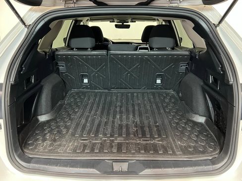Used 2024 Subaru Outback Premium image 23