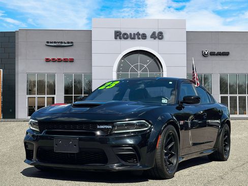 Used 2023 Dodge Charger Scat Pack RWD image 2