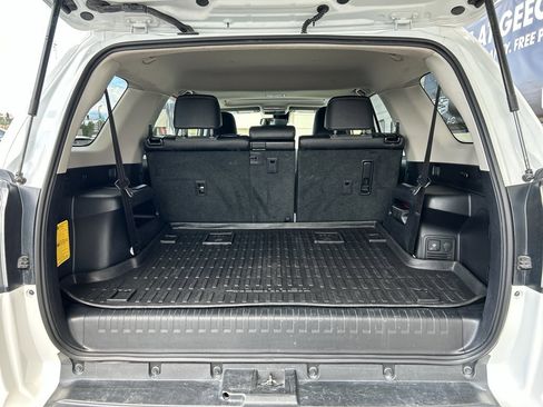 Used 2024 Toyota 4Runner SR5 Premium w/ Moonroof Package AWD/4WD image 13