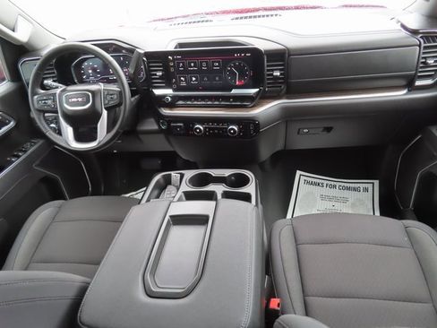 Used 2025 GMC Sierra 1500 Elevation image 27
