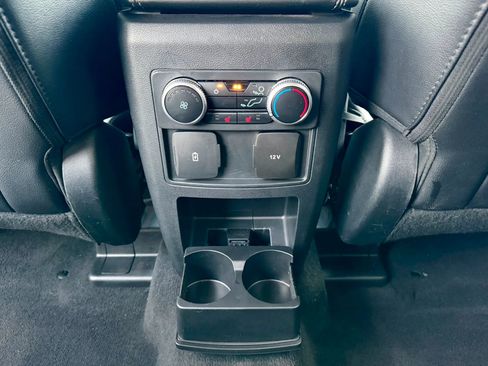 Used 2022 Ford Explorer Limited image 41