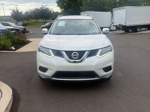 Used 2016 Nissan Rogue SV w/ SV Premium Package AWD/4WD image 3