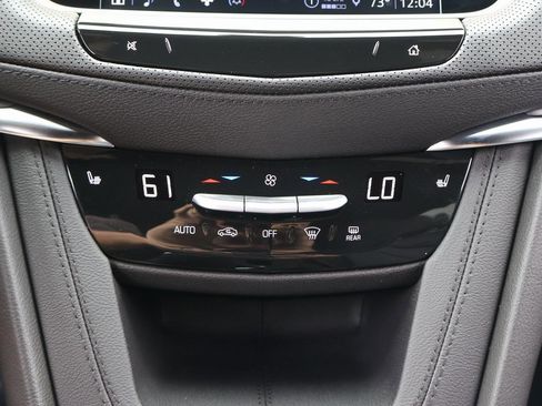 New 2026 Cadillac XT5 Luxury image 25