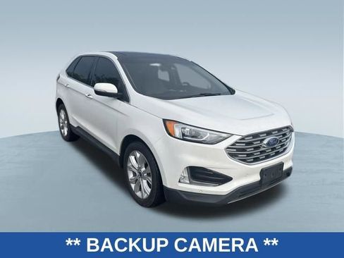 Used 2020 Ford Edge Titanium w/ Class II Trailer Tow Package AWD/4WD image 3