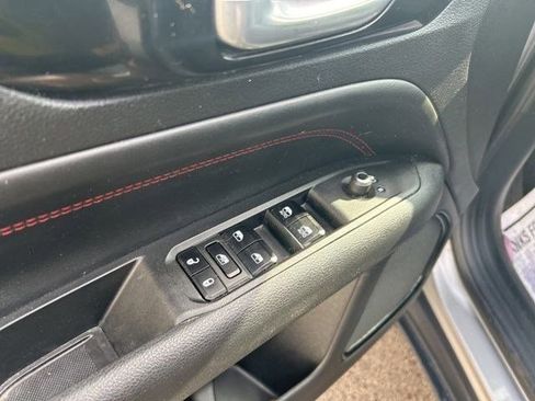 Used 2023 Jeep Compass Trailhawk AWD/4WD image 12