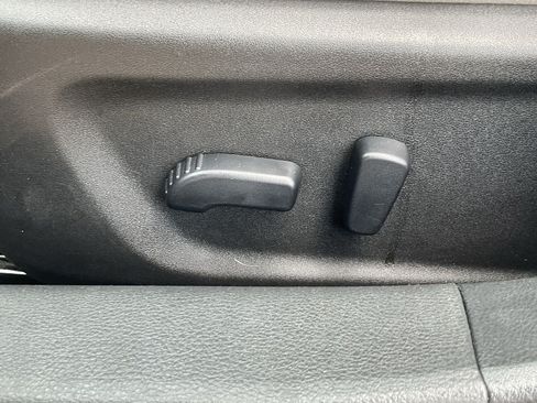 Used 2025 Nissan Altima 2.5 SV FWD image 9