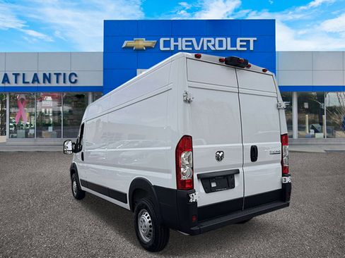 Used 2026 RAM ProMaster 2500 w/ Convenience Group FWD image 4