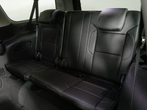 Used 2020 GMC Yukon XL Denali w/ Denali Premium Package AWD/4WD image 19