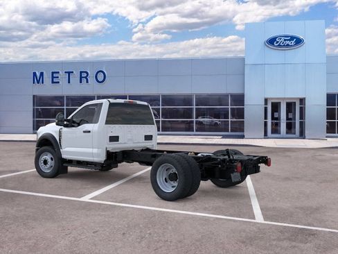 New 2026 Ford F550 4x4 Regular Cab Super Duty image 5