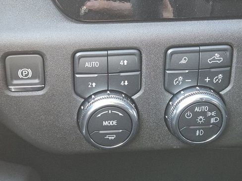 New 2025 GMC Sierra 2500 SLT w/ SLT Premium Package image 14