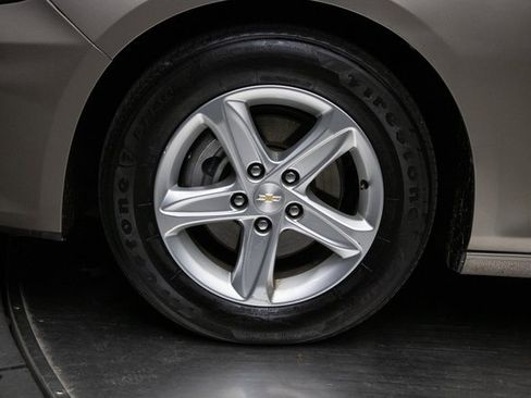 Used 2023 Chevrolet Malibu LT image 8