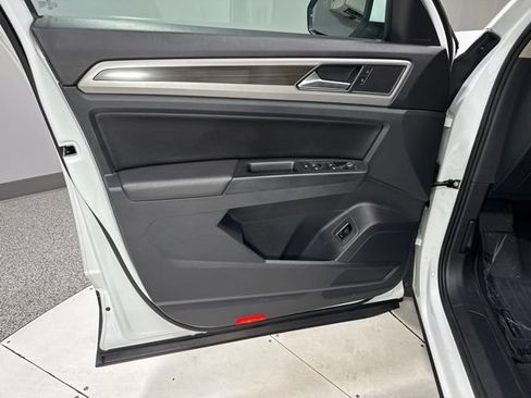 Used 2019 Volkswagen Atlas SE w/ Panoramic Sunroof Package AWD/4WD image 12