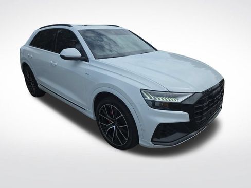 Used 2023 Audi Q8 Premium Plus w/ Premium Plus Package AWD/4WD image 3