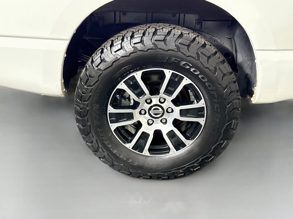 Used 2021 Nissan Titan SV w/ SV Convenience Package AWD/4WD image 31