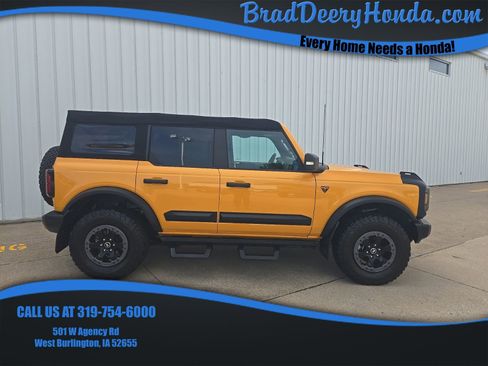 Used 2022 Ford Bronco Badlands AWD/4WD image 1