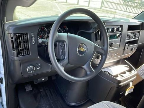 New 2026 Chevrolet Express 2500 w/ Driver Convenience Package image 15