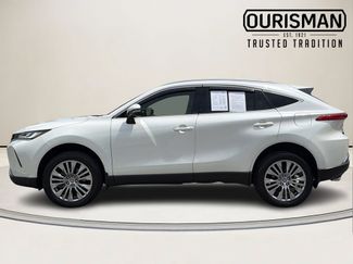 Used 2022 Toyota Venza XLE AWD/4WD video 3