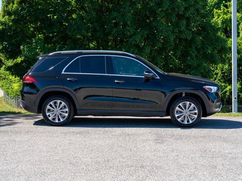 Used 2022 Mercedes-Benz GLE 450 4MATIC w/ Premium Package image 8