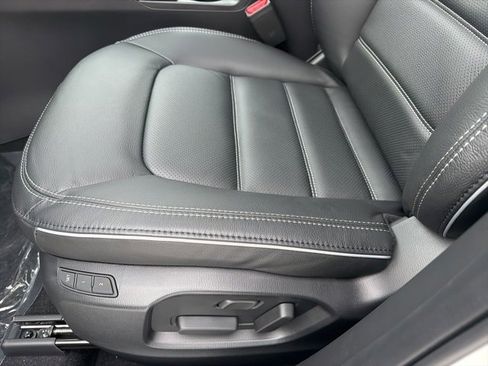 New 2025 MAZDA CX-5 AWD 2.5 S w/ Preferred Package image 24