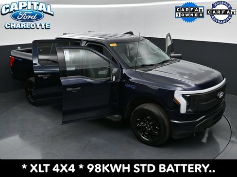 Used 2025 Ford F150 Lightning XLT AWD/4WD image 35
