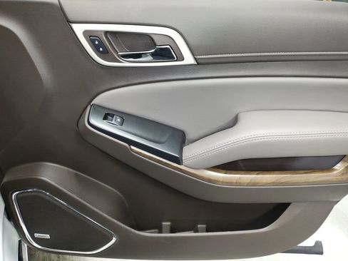 Used 2019 GMC Yukon XL Denali w/ Open Road Package image 10