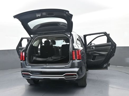 Used 2023 Kia Sorento SX image 93