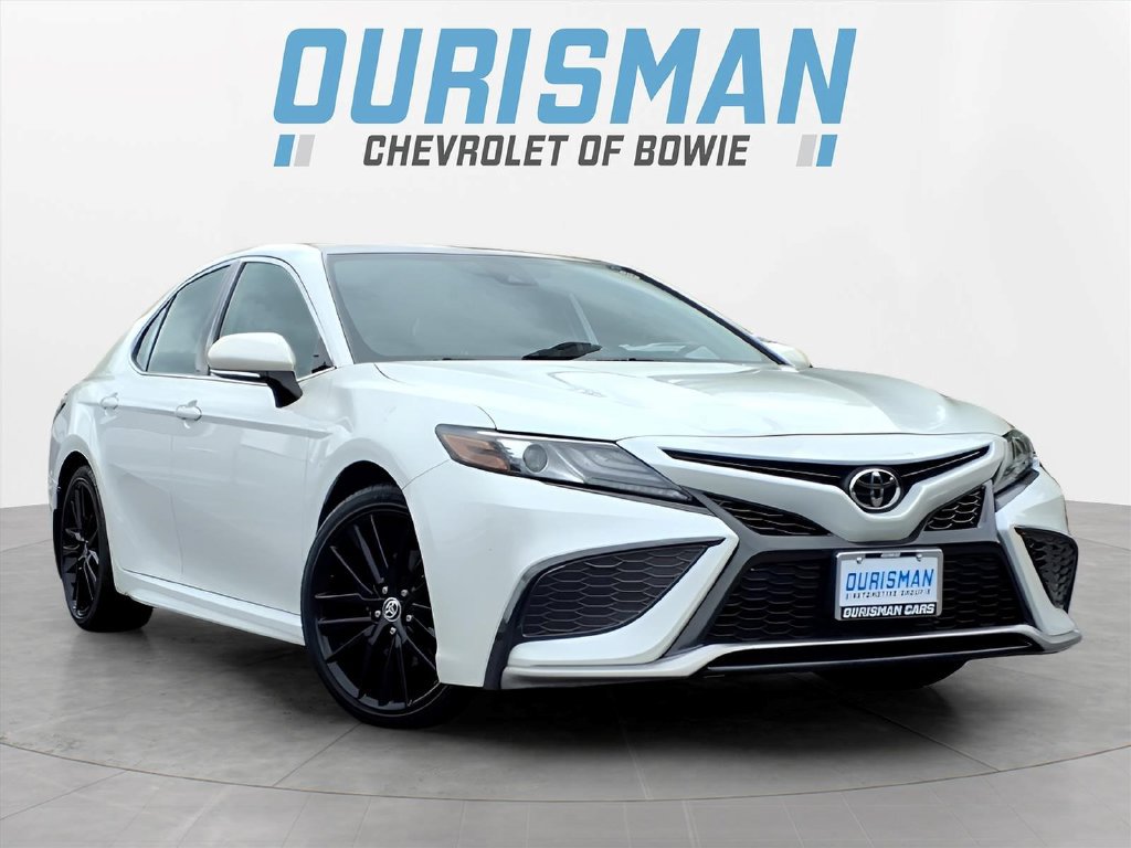 Used 2022 Toyota Camry XSE w/ Cold Weather Package AWD/4WD image 1