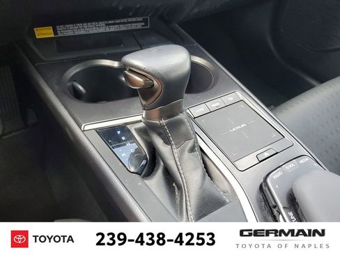 Used 2022 Lexus UX 200 w/ Accessory Package (Z2) image 27