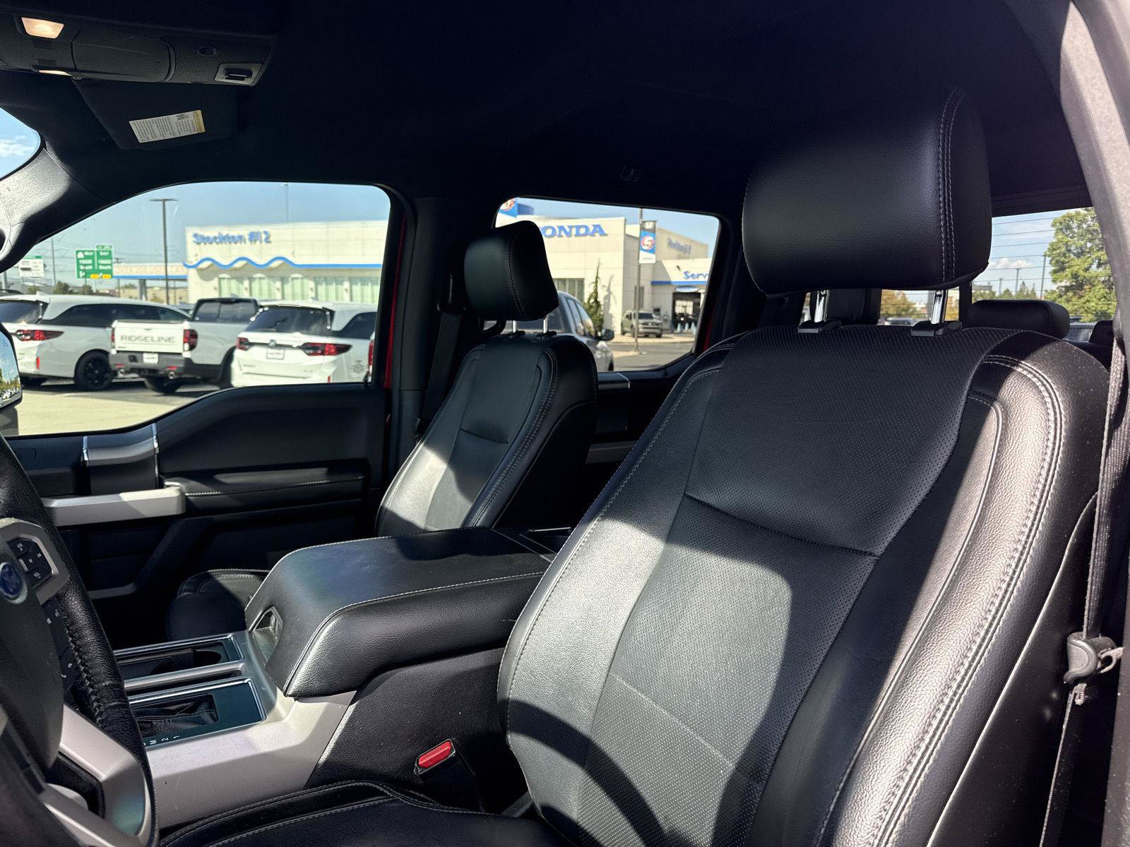 Used 2016 Ford F150 Lariat AWD/4WD image 9
