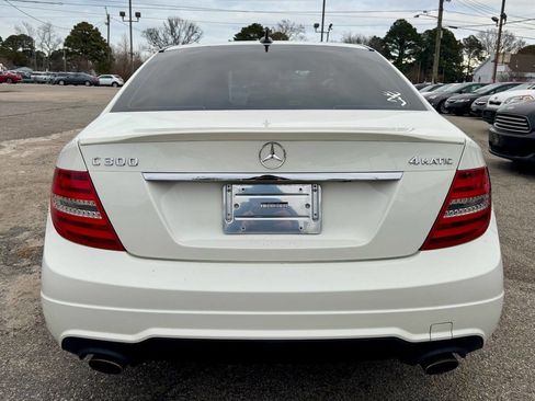 Used 2012 Mercedes-Benz C 300 C 300 Sport 4MATIC AWD 4dr Sed image 4