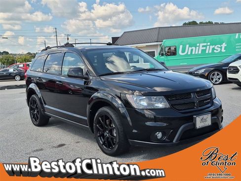 Used 2019 Dodge Journey SE w/ Connectivity Group FWD image 1