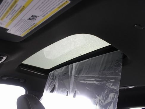 New 2026 Chevrolet Trax RS w/ Sunroof Package image 10