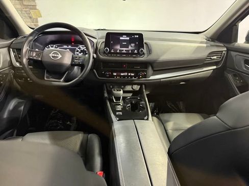 Certified 2025 Nissan Rogue SV w/ SV Premium Package FWD image 26