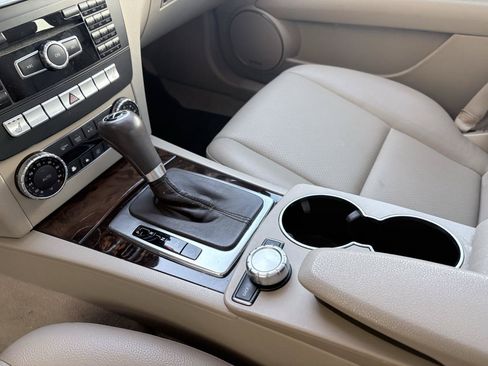 Used 2013 Mercedes-Benz C 250 Sedan image 18