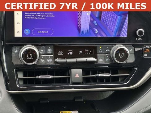 Used 2023 Toyota Highlander XLE FWD image 22