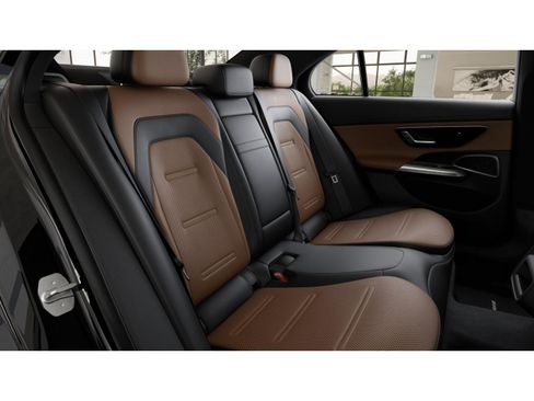 New 2026 Mercedes-Benz E 53 AMG e 4MATIC Sedan image 5