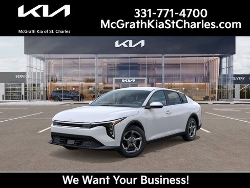 New 2026 Kia K4 LXS image 1