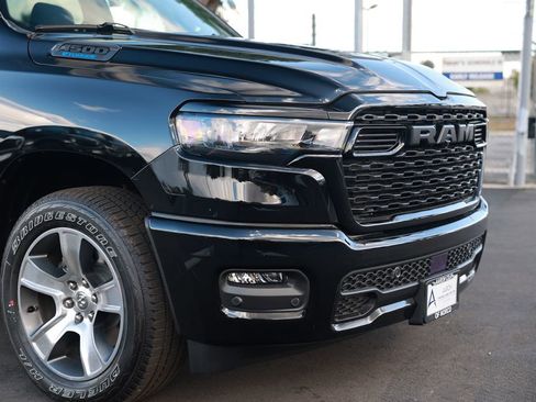 New 2026 RAM 1500 Express RWD image 7