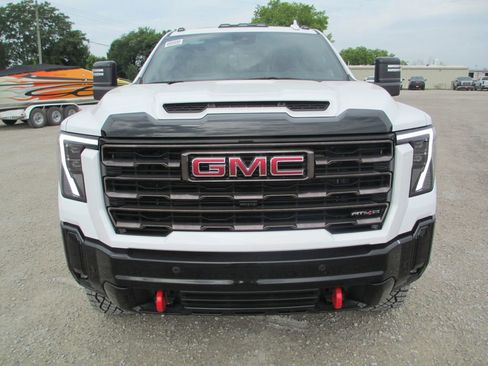 New 2026 GMC Sierra 2500 AT4X AWD/4WD image 12