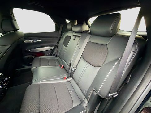 Used 2024 Genesis GV70 2.5T w/ Sport Prestige Package image 21