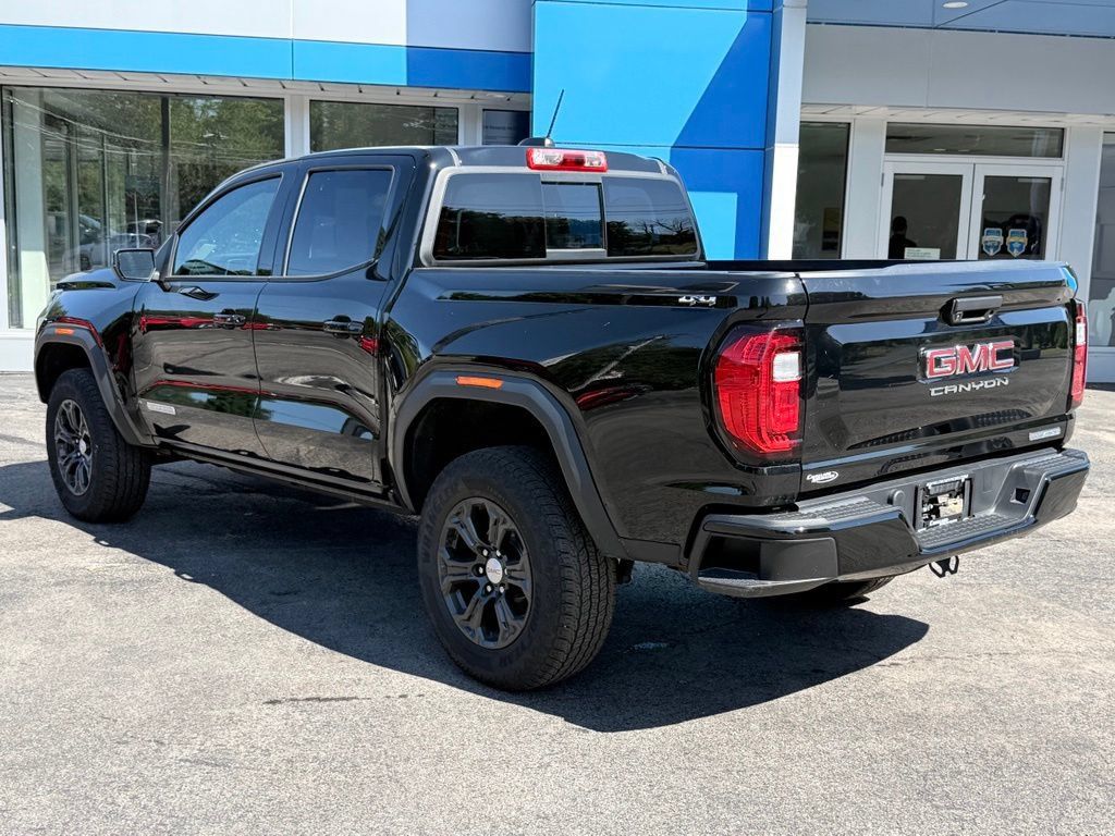 Used 2023 GMC Canyon Elevation w/ Convenience Package AWD/4WD image 7