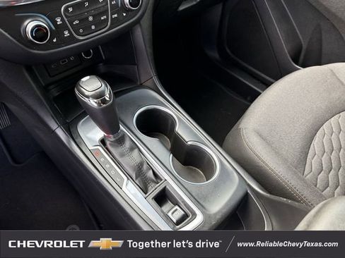 Used 2019 Chevrolet Equinox LT image 19