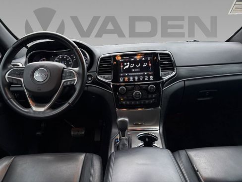 Used 2022 Jeep Grand Cherokee Limited image 3