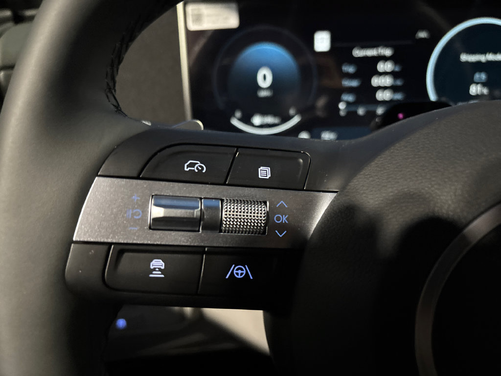 New 2026 Hyundai Tucson Limited FWD image 18