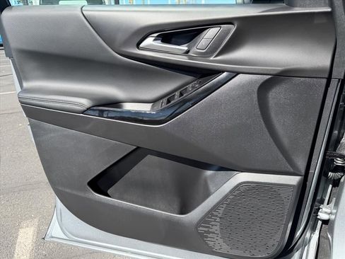 New 2026 Chevrolet Equinox LT image 9